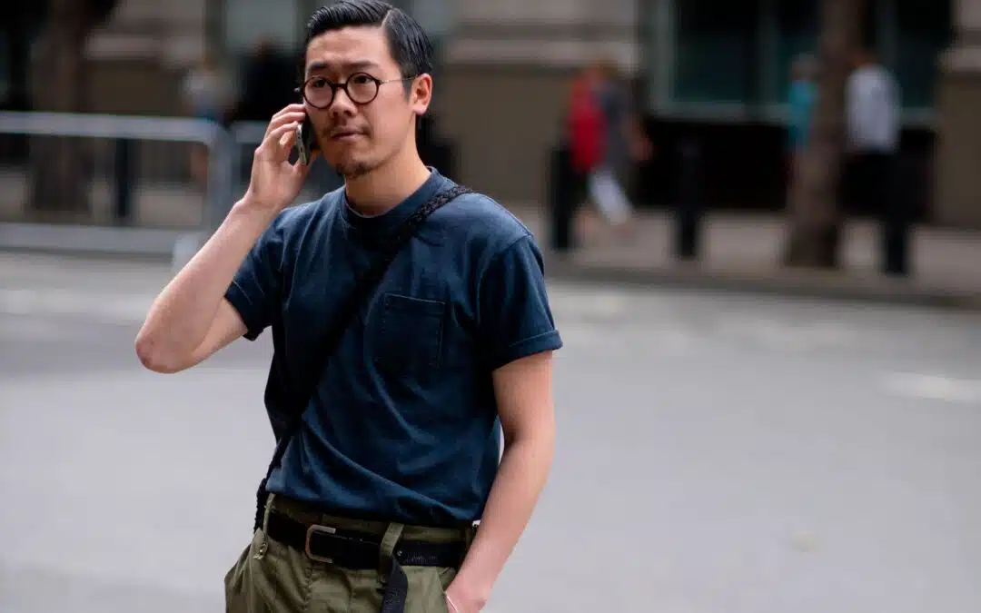 How to tuck in a t-shirt